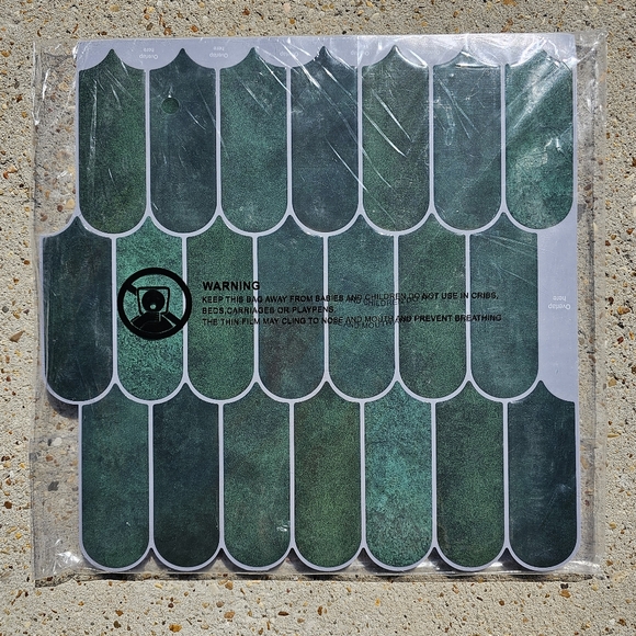 Peel And Stick Fishscale Vinyl Backsplash Tile - 10 Sheets - Picture 1 of 8